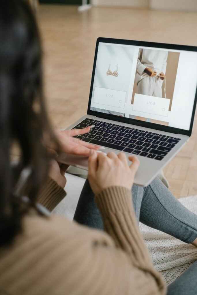 Email Marketing Services 7 pexels mikhail nilov 6608880